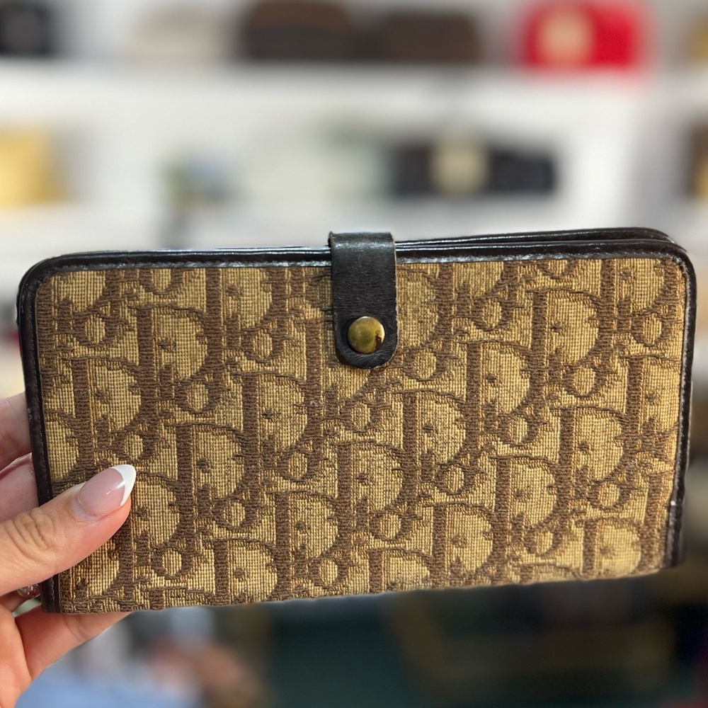 DIOR WALLET